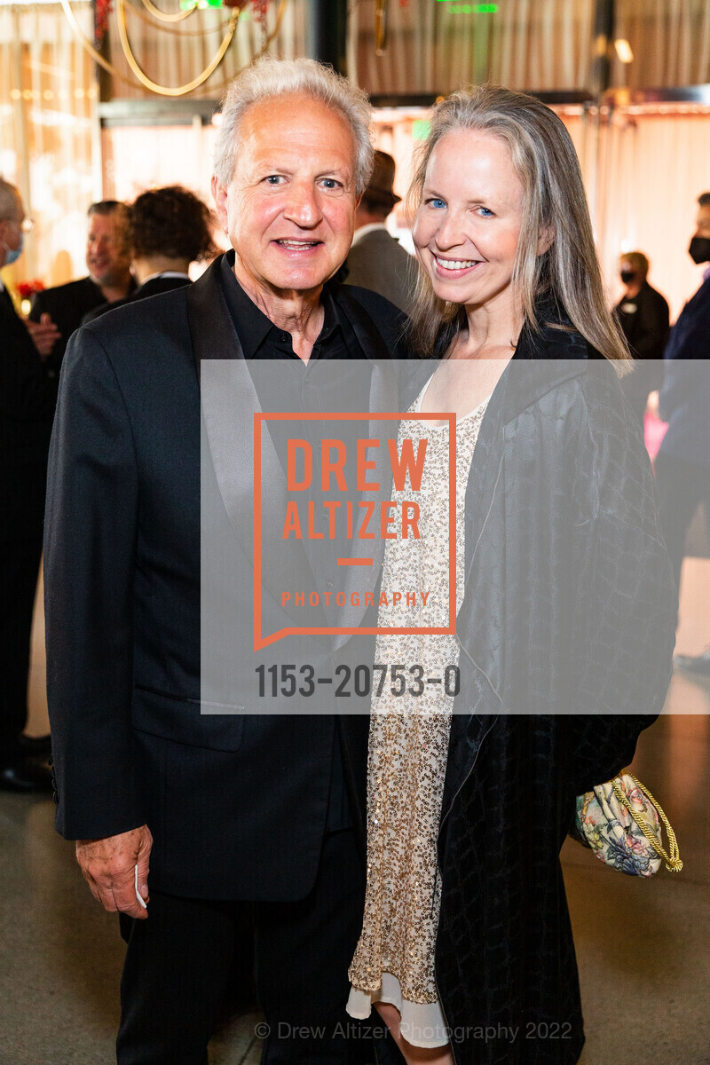 Dale Djerassi, Alexandra MacDowell, SFJAZZ Gala Celebrating Wynton Marsalis, SFJAZZ Center. 201 Franklin Street, June 4th, 2022, Photo #1153-20753-0 Dale Djerassi, Alexandra MacDowell, Photo #1153-20753-0