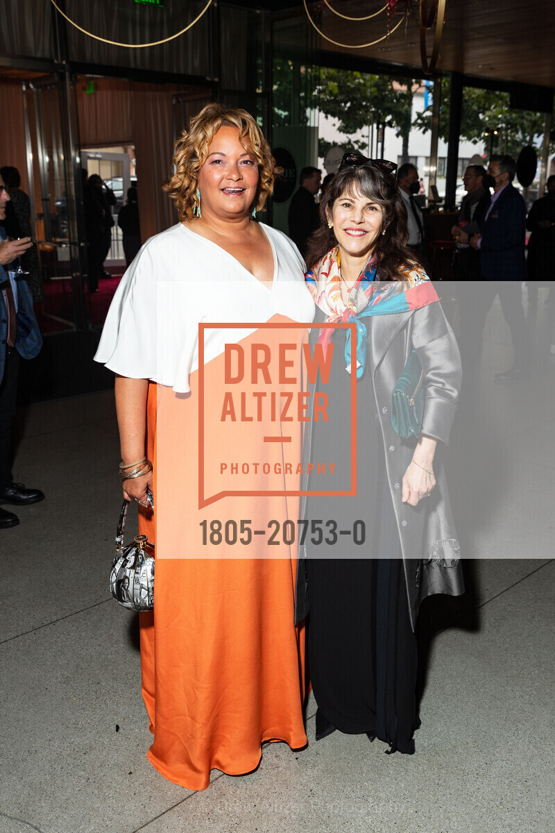 Lisa Jackson, Julie Goldman, SFJAZZ Gala Celebrating Wynton Marsalis, SFJAZZ Center. 201 Franklin Street, June 4th, 2022, Photo #1805-20753-0 Lisa Jackson, Julie Goldman, Photo #1805-20753-0