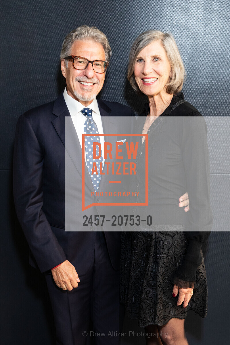 David Perper, Rosemary Cameron, SFJAZZ Gala Celebrating Wynton Marsalis, SFJAZZ Center. 201 Franklin Street, June 4th, 2022, Photo #2457-20753-0 David Perper, Rosemary Cameron, Photo #2457-20753-0