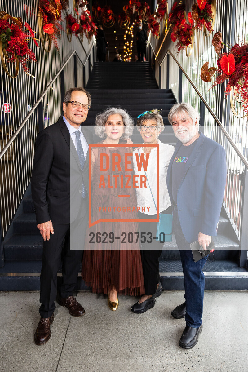 Randall Kline, Teresa Pantaleo, Leah Rosenkrantz, Jeff Bluestone, SFJAZZ Gala Celebrating Wynton Marsalis, SFJAZZ Center. 201 Franklin Street, June 4th, 2022, Photo #2629-20753-0 Randall Kline, Teresa Pantaleo, Leah Rosenkrantz, Jeff Bluestone, Photo #2629-20753-0