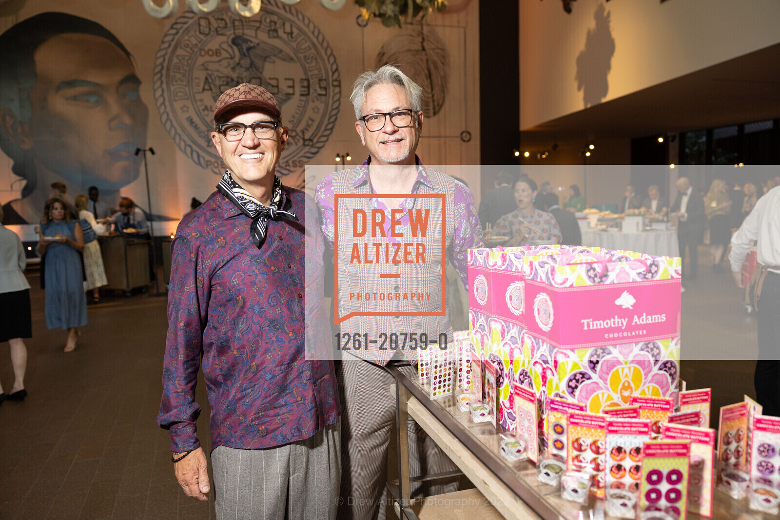 Timothy Woods, Adam Holland, FAMSF Bouquets to Art Opening Night, de Young Museum. 50 Hagiwara Tea Garden Dr, June 6th, 2022, Photo #1261-20759-0 Timothy Woods, Adam Holland, Photo #1261-20759-0