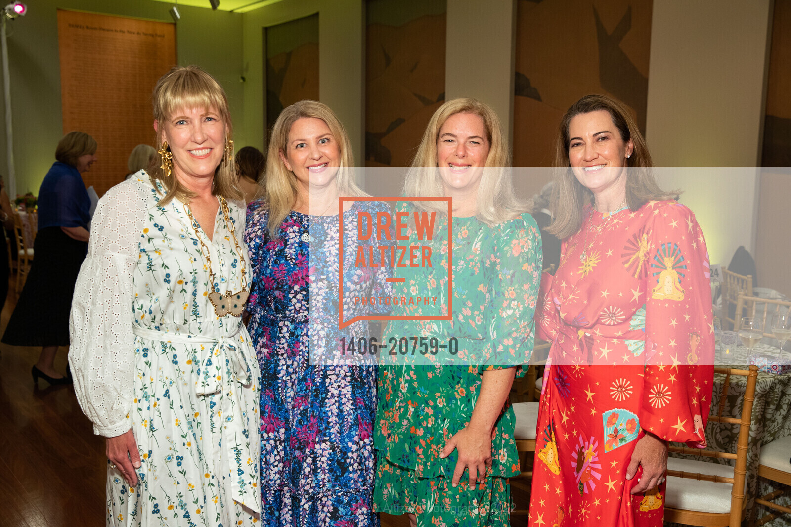 Sonja Perkins, Amy Cronk, Lynn Perkins, Jennifer Jeffries, FAMSF Bouquets to Art Opening Night, de Young Museum. 50 Hagiwara Tea Garden Dr, June 6th, 2022, Photo #1406-20759-0 Sonja Perkins, Amy Cronk, Lynn Perkins, Jennifer Jeffries, Photo #1406-20759-0