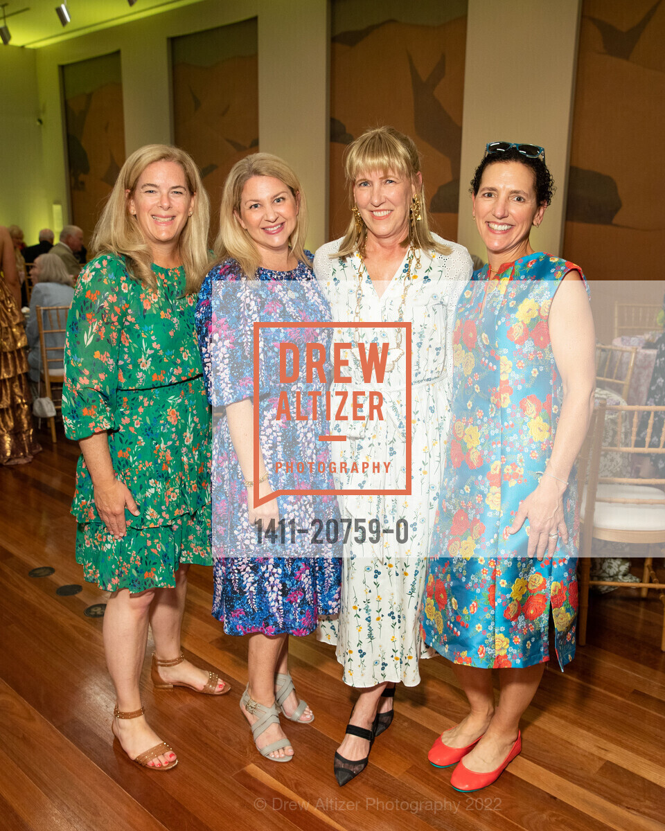 Lynn Perkins, Amy Cronk, Sonja Perkins, Kate Holcomb, FAMSF Bouquets to Art Opening Night, de Young Museum. 50 Hagiwara Tea Garden Dr, June 6th, 2022, Photo #1411-20759-0 Lynn Perkins, Amy Cronk, Sonja Perkins, Kate Holcomb, Photo #1411-20759-0