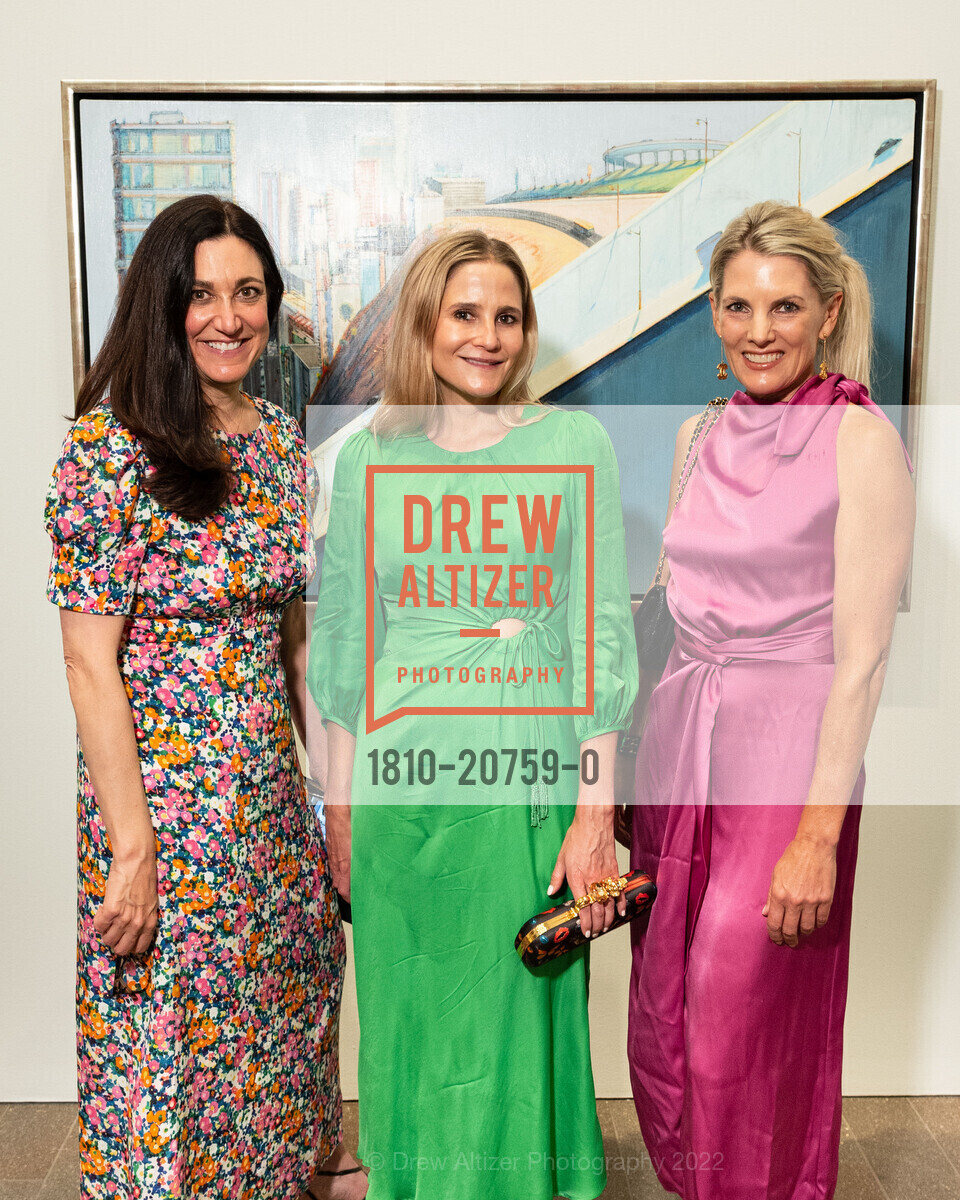 Lainey Hollis, Kathleen Korb, Jennifer Kellor, FAMSF Bouquets to Art Opening Night, de Young Museum. 50 Hagiwara Tea Garden Dr, June 6th, 2022, Photo #1810-20759-0 Lainey Hollis, Kathleen Korb, Jennifer Kellor, Photo #1810-20759-0