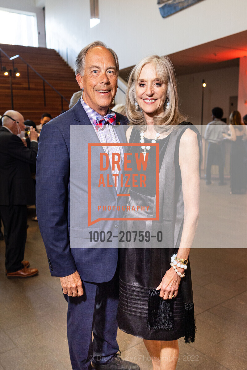 William Diefenbach, PJ Handeland, FAMSF Bouquets to Art Opening Night, de Young Museum. 50 Hagiwara Tea Garden Dr, June 6th, 2022, Photo #1002-20759-0 William Diefenbach, PJ Handeland, Photo #1002-20759-0