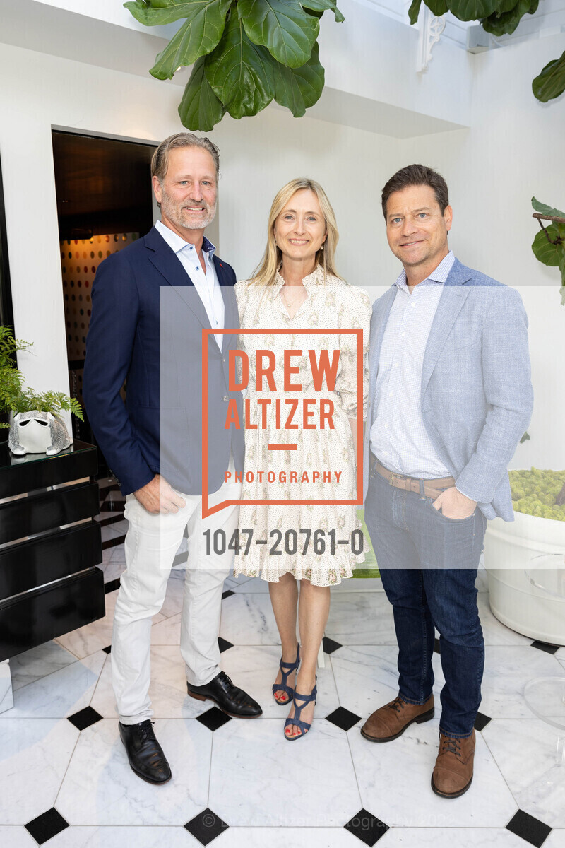 Max Armour, Louise Armour, BEN KLEIN, Cocktails Introducing Aero Private Flight, Private Residence, June 2nd, 2022, Photo #1047-20761-0 Max Armour, Louise Armour, BEN KLEIN, Photo #1047-20761-0