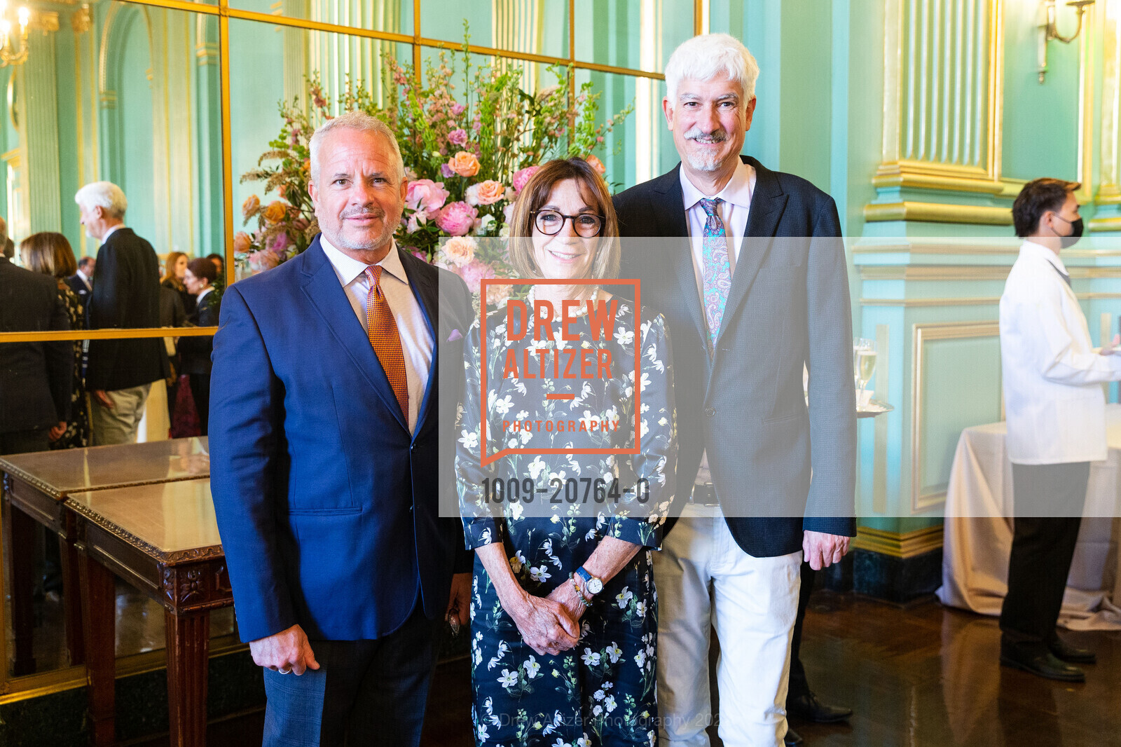 John Margolis, Patricia Benner, Andrew Tullis, Julia Morgan Awards 2022, War Memorial, The Green Room. 401 Van Ness Avenue, June 7th, 2022, Photo #1009-20764-0 John Margolis, Patricia Benner, Andrew Tullis, Photo #1009-20764-0