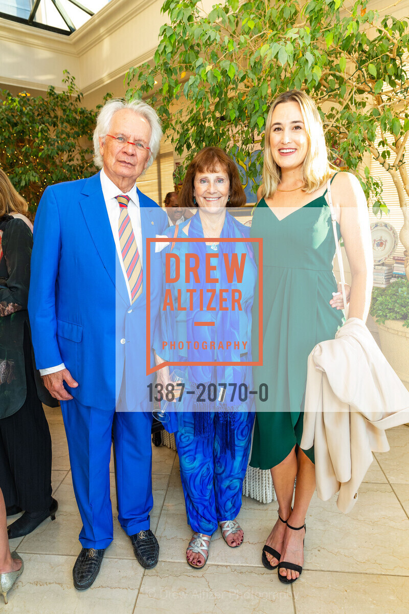Theodore Brown, Vivien D’Andrea, Lauren D'Andrea, SF Opera Ball Benefactor Party, 2590 Jackson St. 2590 Jackson St, Photo #1387-20770-0 Theodore Brown, Vivien D’Andrea, Lauren D'Andrea, Photo #1387-20770-0
