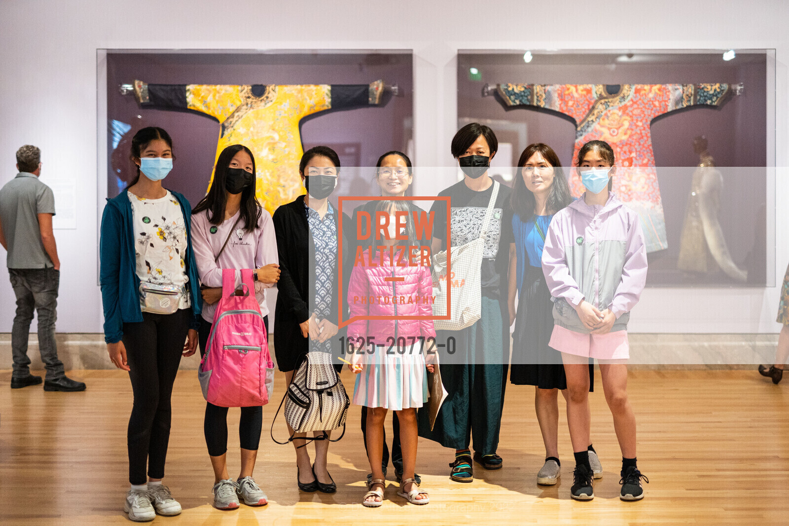 Mina Gupta, Chloe Wu, Julie Peng, Charlotte, Christina, Yin Tan, Visionary Arts hosts Guo Pei Mandarin Lecture at Legion of Honor, Legion of Honor Museum, June 11th, 2022, Photo #1625-20772-0 Mina Gupta, Chloe Wu, Julie Peng, Charlotte, Christina, Yin Tan, Photo #1625-20772-0
