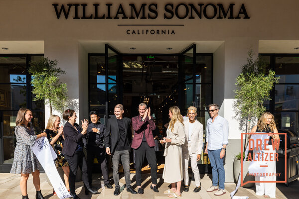 https://media.drewaltizer.com/20773-Williams-Sonoma-Store-Opening-VIP-Party/62a99714f35c3-1069-williamssonoma-220614-min.jpg