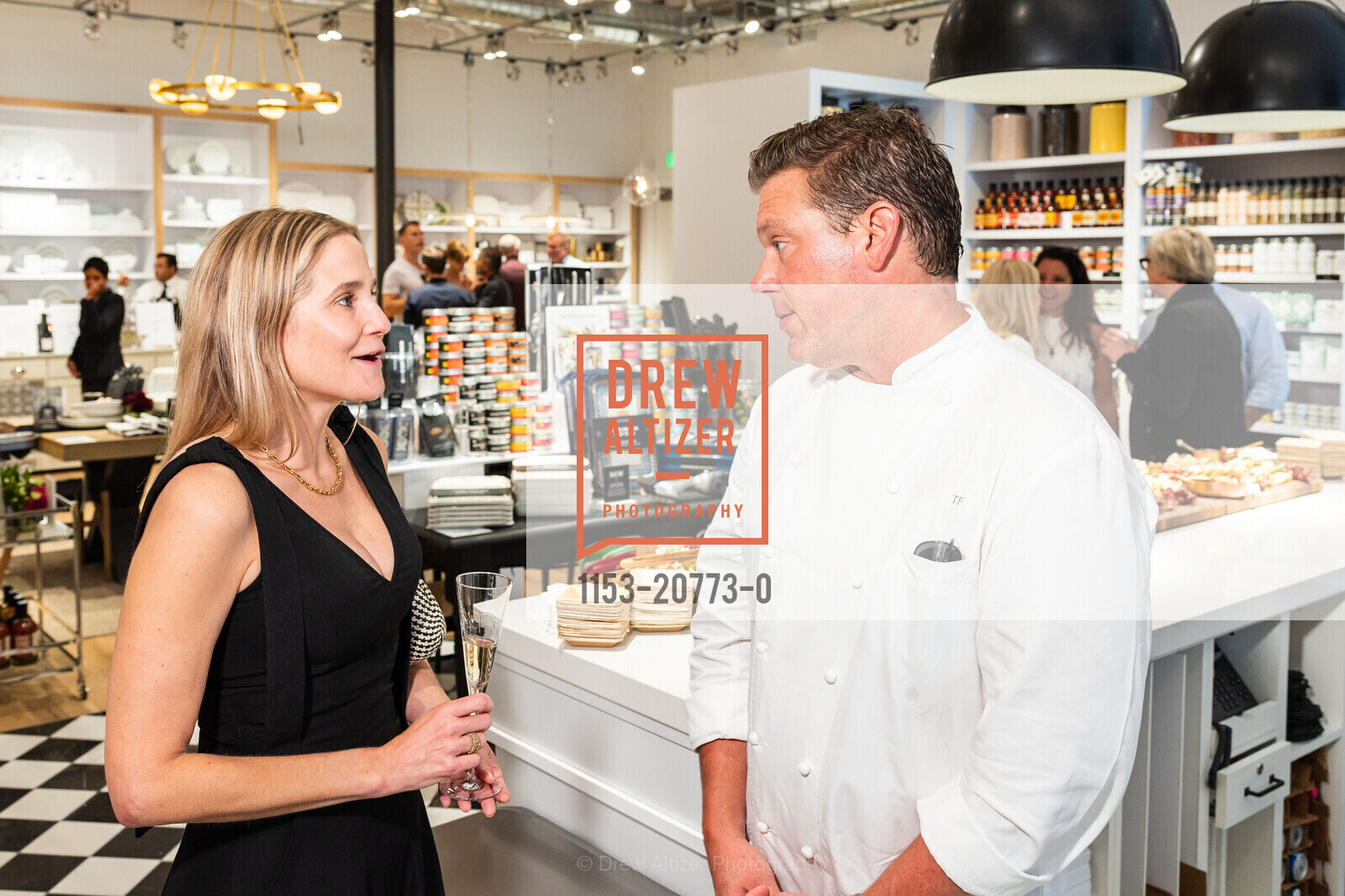 Kathleen Korb, Tyler Florence, Williams Sonoma Corte Madera Store Opening VIP Party, Williams Sonoma. 712 Redwood Hwy Ste A029, Photo #1153-20773-0 Kathleen Korb, Tyler Florence, Photo #1153-20773-0
