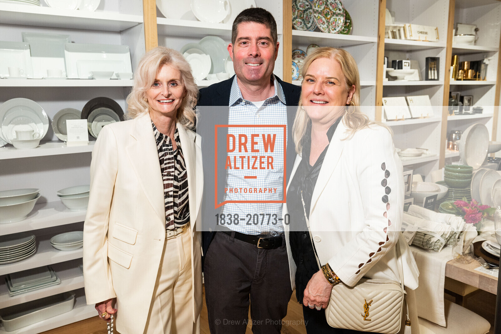 Beth Alber, David King, Vicki McWilliams, Williams Sonoma Corte Madera Store Opening VIP Party, Williams Sonoma. 712 Redwood Hwy Ste A029, Photo #1838-20773-0 Beth Alber, David King, Vicki McWilliams, Photo #1838-20773-0