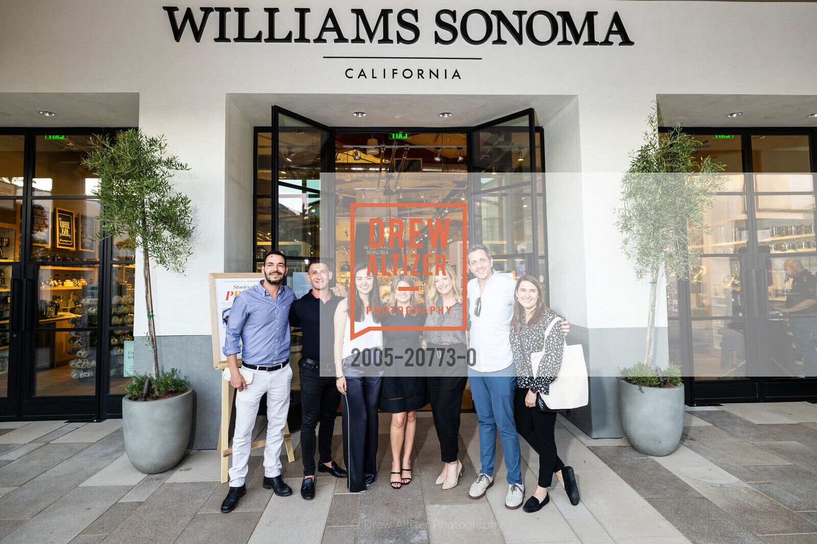 Joe Tambaro, Andrew Duboff, Merlene Robertson, Theresa Joy Hannig, Kelly Dawes, Marc Panzer, Melissa Bellamy, Williams Sonoma Corte Madera Store Opening VIP Party, Williams Sonoma. 712 Redwood Hwy Ste A029, Photo #2005-20773-0 Joe Tambaro, Andrew Duboff, Merlene Robertson, Theresa Joy Hannig, Kelly Dawes, Marc Panzer, Melissa Bellamy, Photo #2005-20773-0