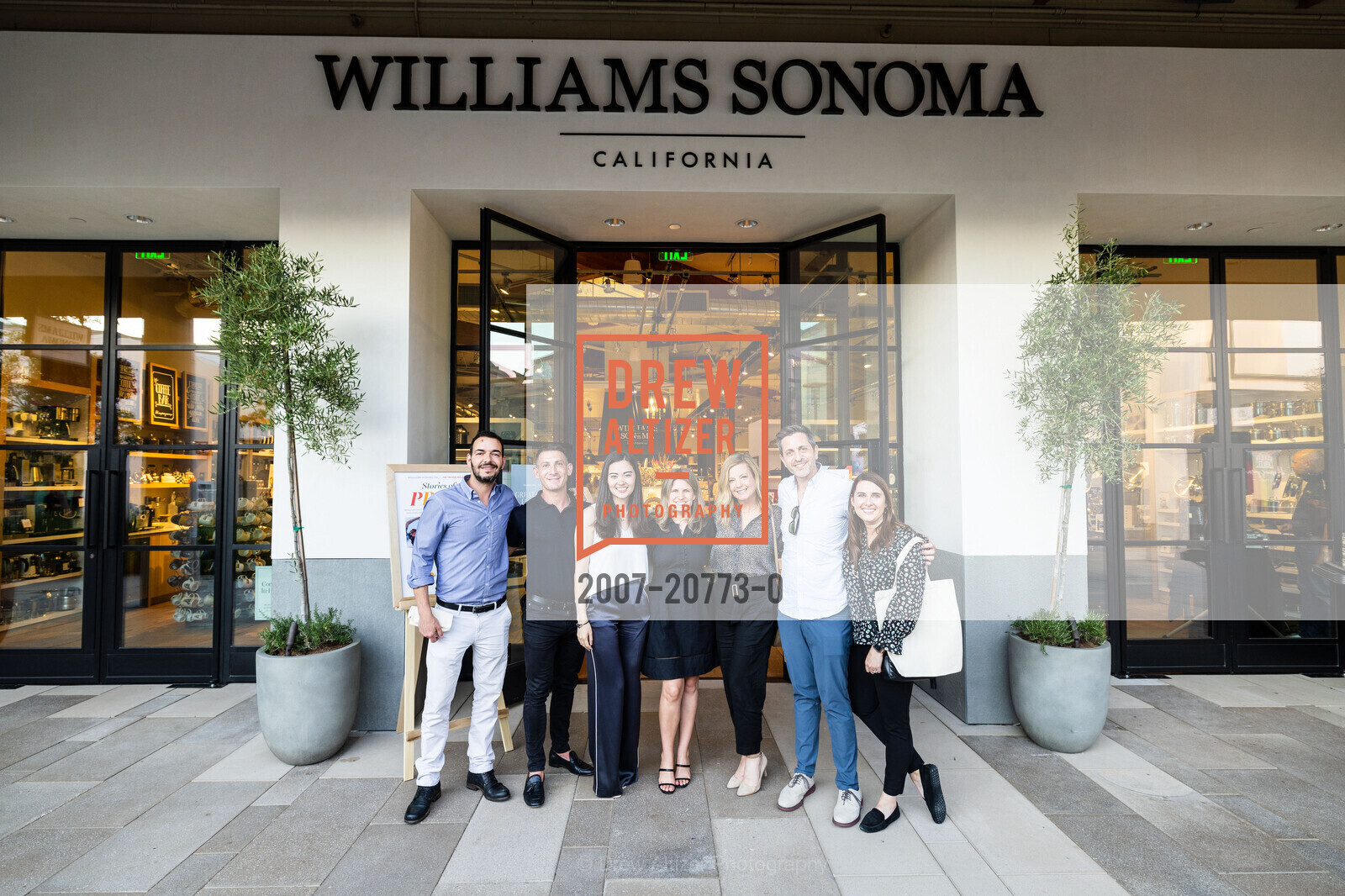 Joe Tambaro, Andrew Duboff, Merlene Robertson, Theresa Joy Hannig, Kelly Dawes, Marc Panzer, Melissa Bellamy, Williams Sonoma Corte Madera Store Opening VIP Party, Williams Sonoma. 712 Redwood Hwy Ste A029, Photo #2007-20773-0 Joe Tambaro, Andrew Duboff, Merlene Robertson, Theresa Joy Hannig, Kelly Dawes, Marc Panzer, Melissa Bellamy, Photo #2007-20773-0