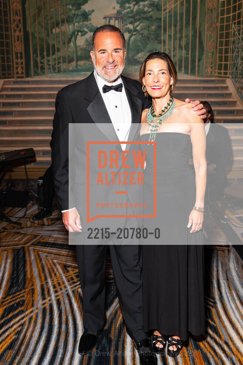Dion Cominoz, Tracy Cominos, 2022 Debutante Ball, Westin St Francis, June 18th, 2022, Photo #2215-20780-0 Dion Cominoz, Tracy Cominos, Photo #2215-20780-0