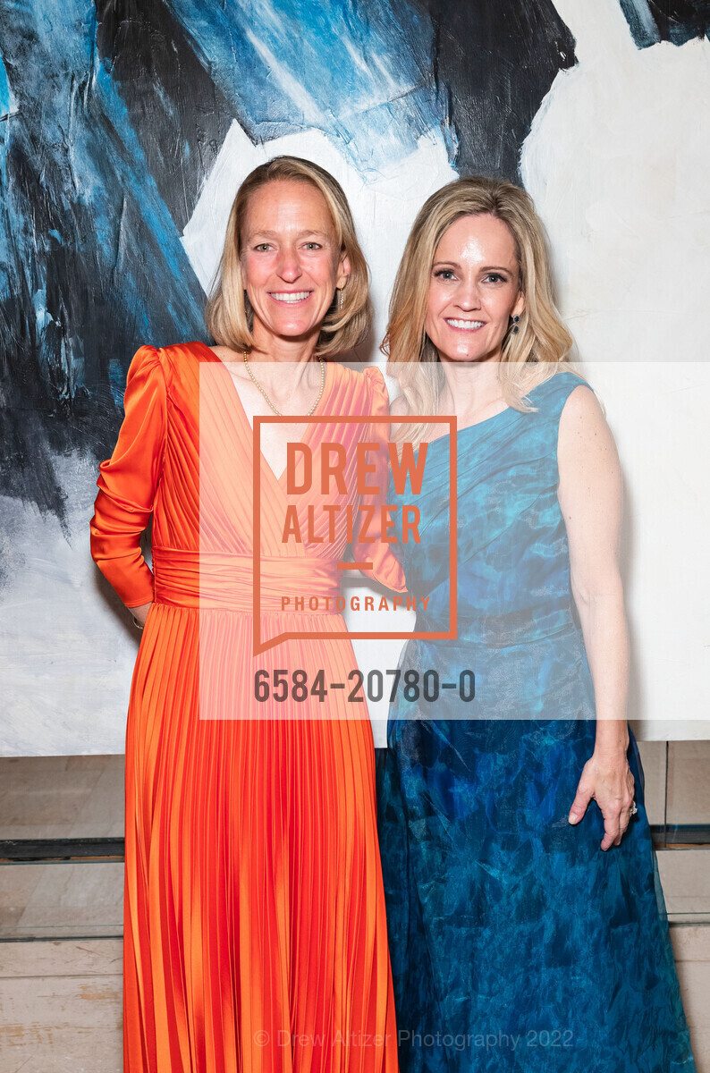 Jenny Biggs, Mimi O'Connell, 2022 Debutante Ball, Westin St Francis, June 18th, 2022, Photo #6584-20780-0 Jenny Biggs, Mimi O'Connell, Photo #6584-20780-0