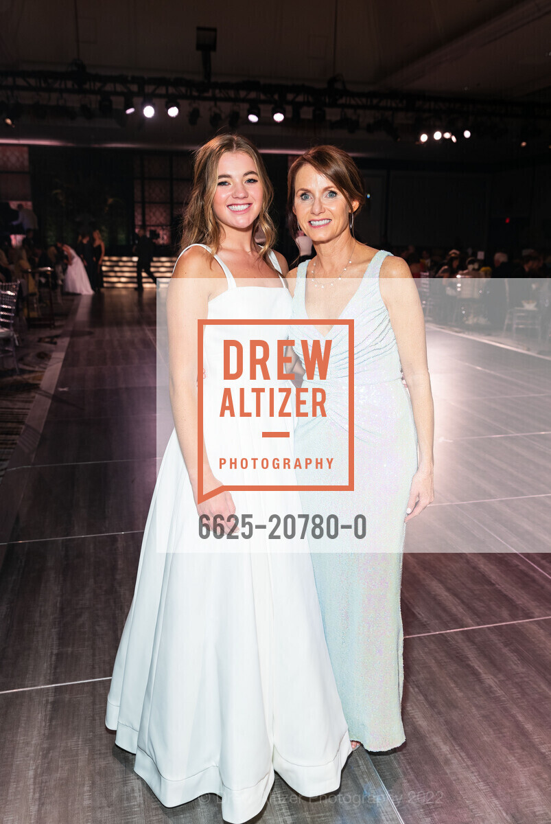 Emily Brown, Katie Brown, 2022 Debutante Ball, Westin St Francis, June 18th, 2022, Photo #6625-20780-0 Emily Brown, Katie Brown, Photo #6625-20780-0