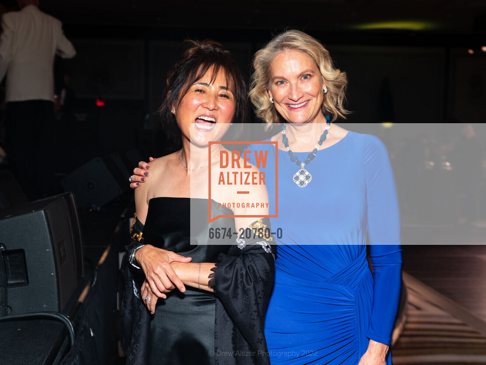 Song Detoc, 2022 Debutante Ball, Westin St Francis, June 18th, 2022, Photo #6674-20780-0 Song Detoc, Photo #6674-20780-0