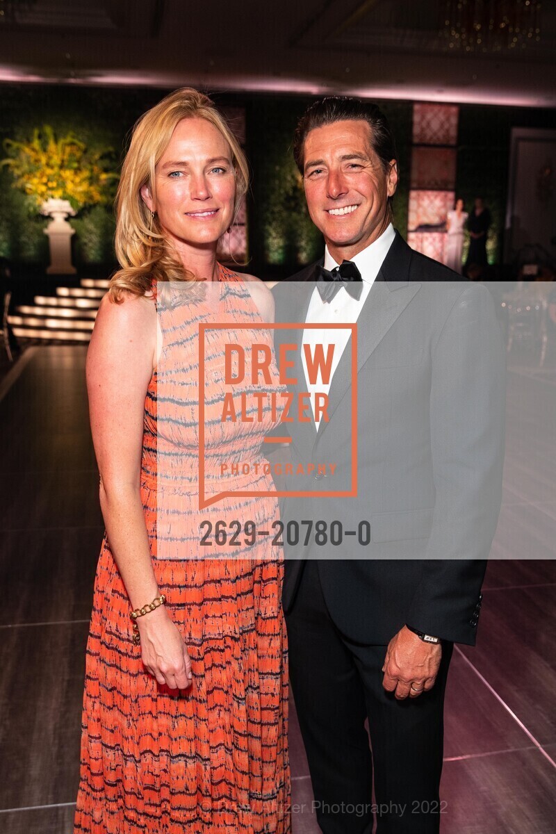 Malia Moseley, Jonny Moseley, 2022 Debutante Ball, Westin St Francis, June 18th, 2022, Photo #2629-20780-0 Malia Moseley, Jonny Moseley, Photo #2629-20780-0