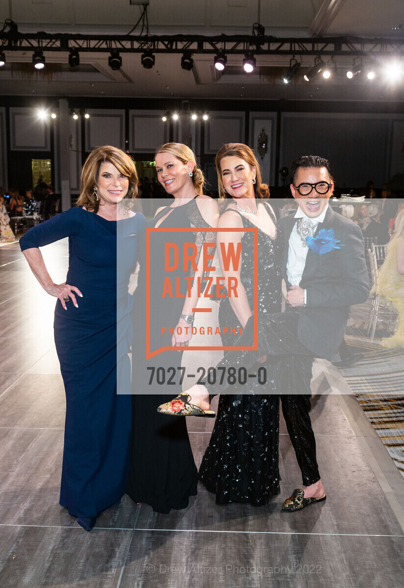 Diana Nelson, Stephanie Tuttle, Lorence Manansala, Jennifer Jeffries, 2022 Debutante Ball, Westin St Francis, June 18th, 2022, Photo #7027-20780-0 Diana Nelson, Stephanie Tuttle, Lorence Manansala, Jennifer Jeffries, Photo #7027-20780-0
