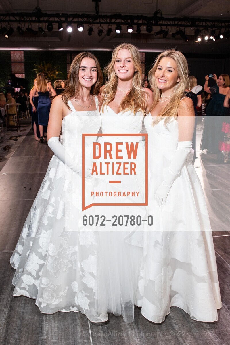 Alexandra Eisler, Eleanore Klingelhofer, Ashley McKinnon, Emily Brown, 2022 Debutante Ball, Westin St Francis, June 18th, 2022, Photo #6072-20780-0 Alexandra Eisler, Eleanore Klingelhofer, Ashley McKinnon, Emily Brown, Photo #6072-20780-0