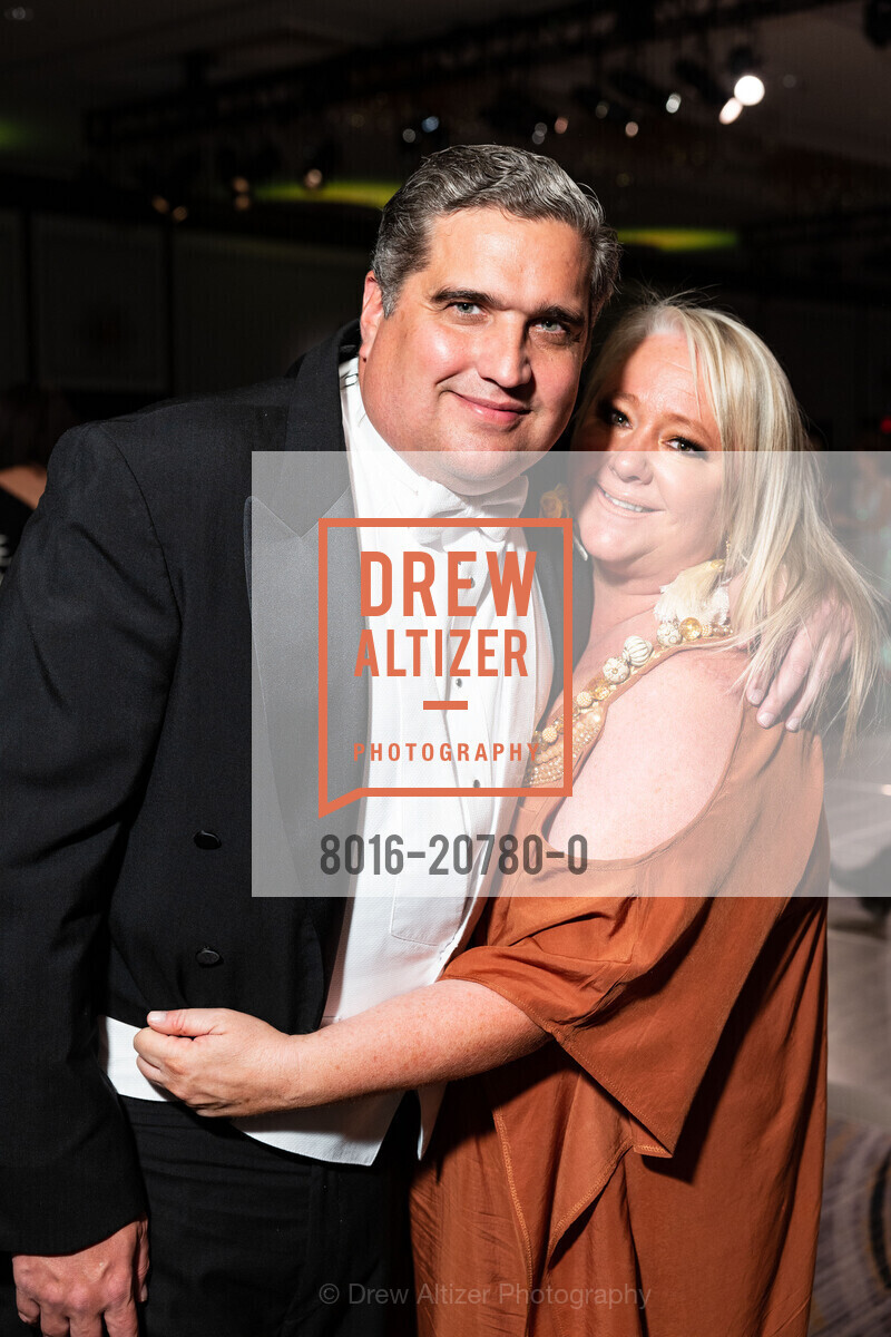 Peter Stern, Lori Puccinelli Stern, 2022 Debutante Ball, Westin St Francis, Photo #8016-20780-0 Peter Stern, Lori Puccinelli Stern, Photo #8016-20780-0
