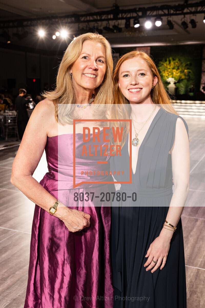 Jacqueline Erdman, Mackenzie Erdman, 2022 Debutante Ball, Westin St Francis, Photo #8037-20780-0 Jacqueline Erdman, Mackenzie Erdman, Photo #8037-20780-0
