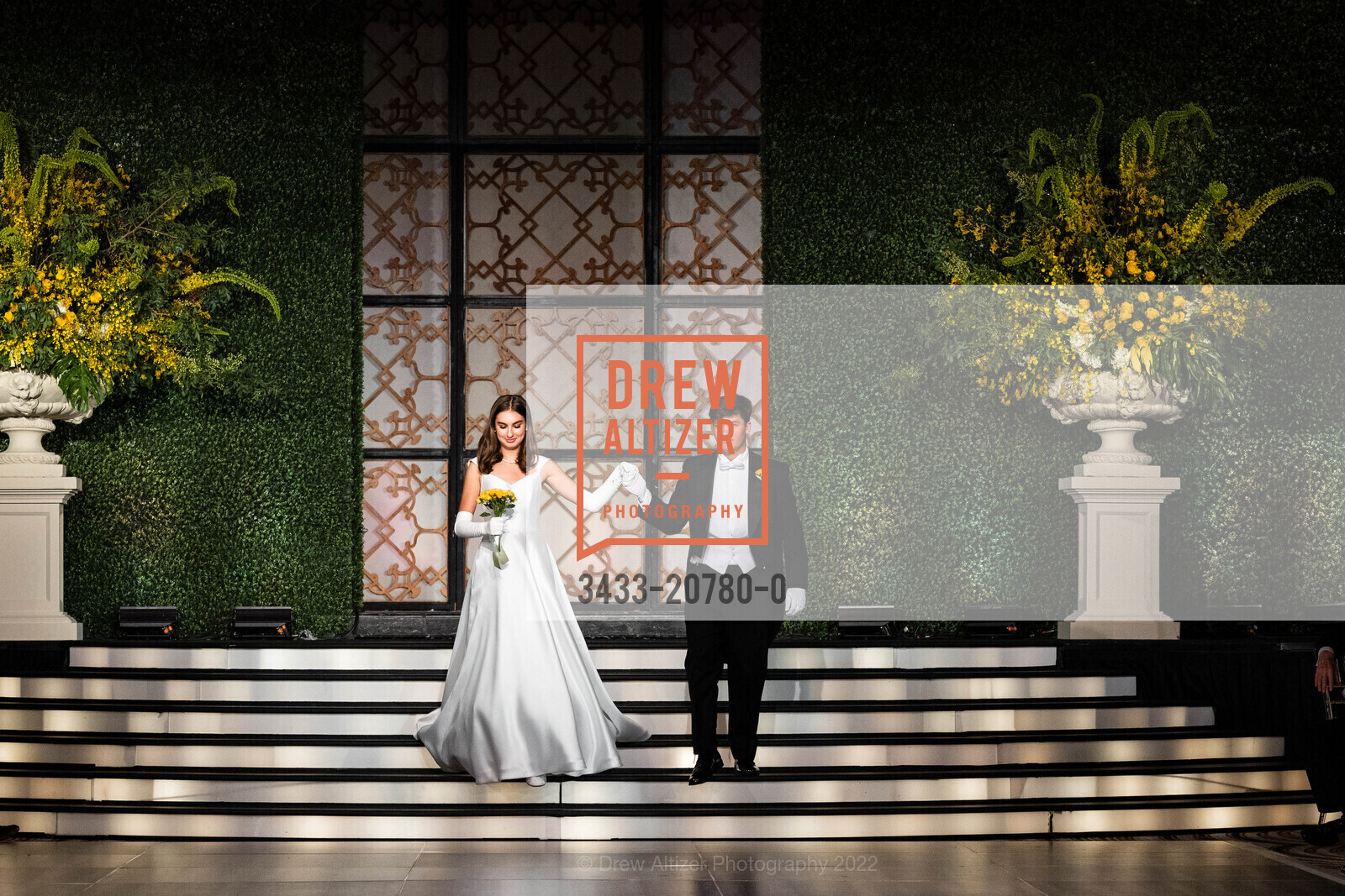 Farah Caban, Noah Wilbur, 2022 Debutante Ball, Westin St Francis, June 18th, 2022, Photo #3433-20780-0 Farah Caban, Noah Wilbur, Photo #3433-20780-0