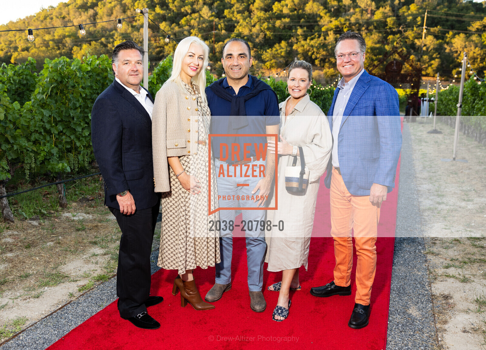 Hunt Pettit, Ana Mehrabi, Aria Mehrabi, Maggie Oetgen, Stephen Oetgen, Festival Napa Valley an Evening at CIA Coppia and Quintessa Winery, Napa Valley, Photo #2038-20798-0 Hunt Pettit, Ana Mehrabi, Aria Mehrabi, Maggie Oetgen, Stephen Oetgen, Photo #2038-20798-0