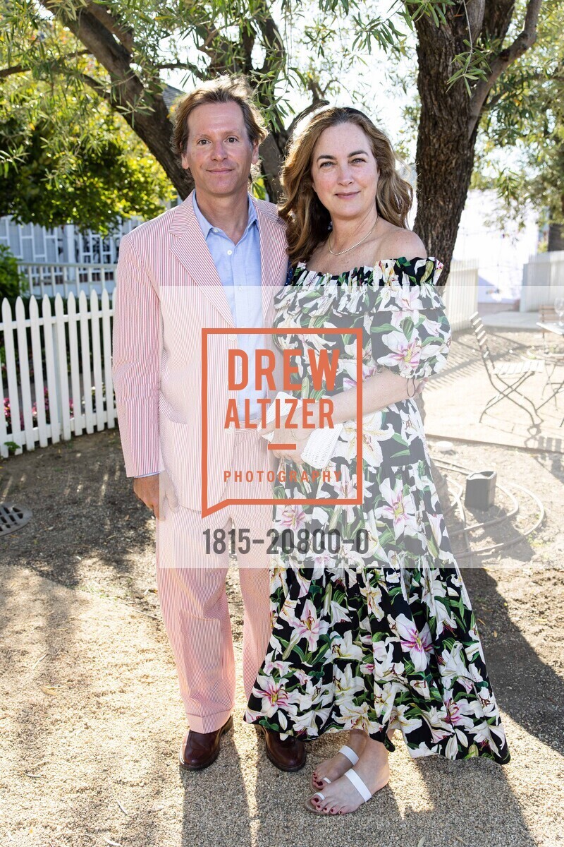 Trevor Traina, Alexis Traina, Arts for All Gala at Festival Napa Valley featuring Trisha Yearwood, Nickel + Nickel, July 17th, 2022, Photo #1815-20800-0 Trevor Traina, Alexis Traina, Photo #1815-20800-0