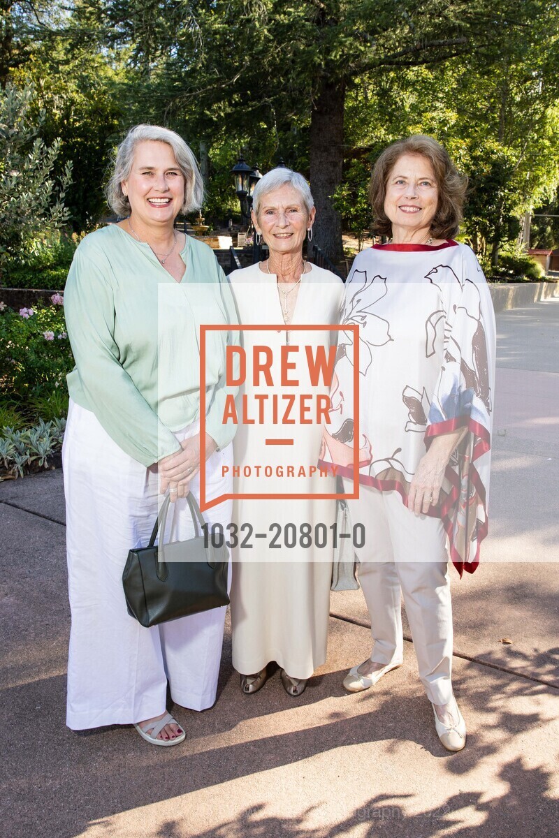 Lissa Gibbs, Penny Mallen, Ariane Matschullat, Festival Napa Valley at Mont La Salle and Hess Persson Estates, Napa Valley, July 18th, 2022, Photo #1032-20801-0 Lissa Gibbs, Penny Mallen, Ariane Matschullat, Photo #1032-20801-0