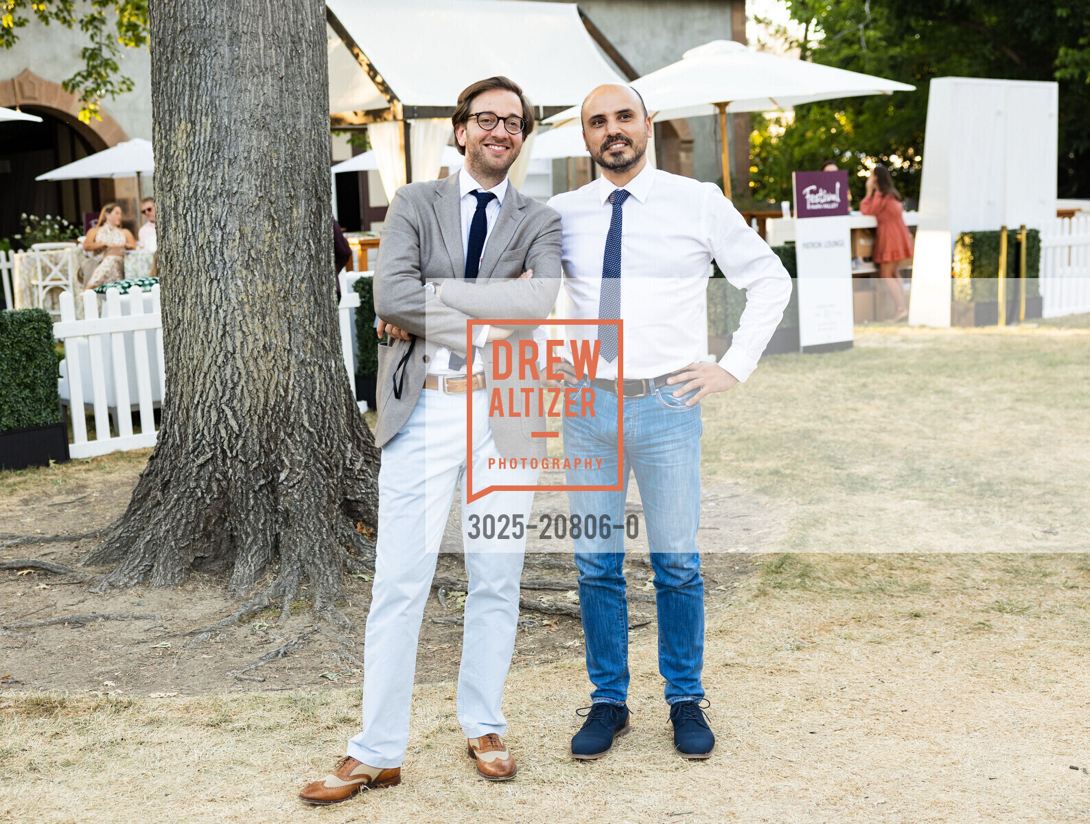Jean-Romain Vesperini, Aenoir Bressul, Manetti Shrem Opera: Gaetano Donizetti's L'elisir d'amore, Napa Valley, July 22nd, 2022, Photo #3025-20806-0 Jean-Romain Vesperini, Aenoir Bressul, Photo #3025-20806-0