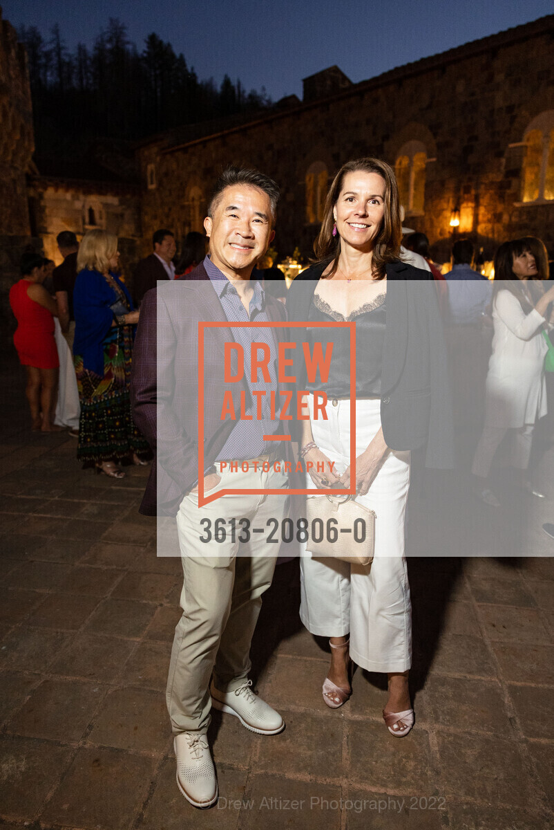 Danny Tran, Kristen Sorensen, Manetti Shrem Opera: Gaetano Donizetti's L'elisir d'amore, Napa Valley, July 22nd, 2022, Photo #3613-20806-0 Danny Tran, Kristen Sorensen, Photo #3613-20806-0