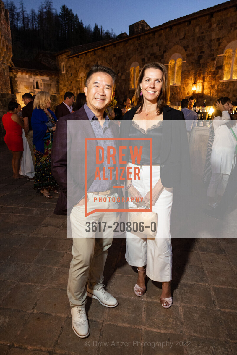 Danny Tran, Kristen Sorensen, Manetti Shrem Opera: Gaetano Donizetti's L'elisir d'amore, Napa Valley, July 22nd, 2022, Photo #3617-20806-0 Danny Tran, Kristen Sorensen, Photo #3617-20806-0