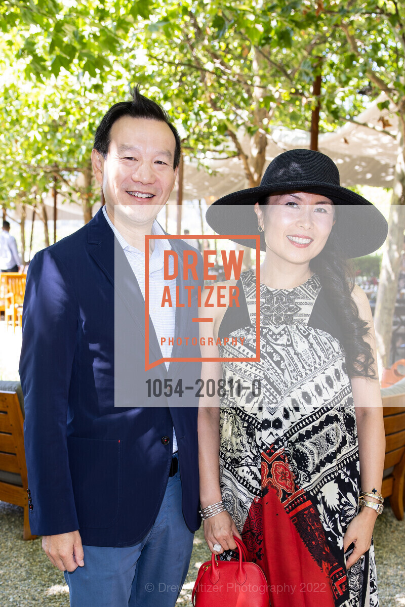 Jeff Shen, Sally Yu, Season Finale Brunch at Alpha Omega presented by Festival Napa Valley, Napa Valley, July 24th, 2022, Photo #1054-20811-0 Jeff Shen, Sally Yu, Photo #1054-20811-0