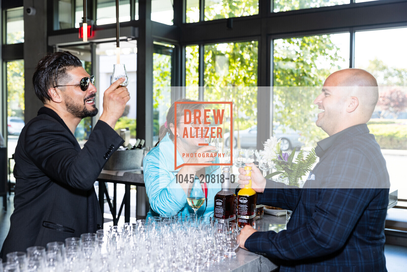 George De Anda, Elena Smirnov-Otis, Anthony Kozak, Garrison Brothers x Modern Luxury Power Players, Shashi Hotel Mountain View, an Urban Resort, August 4th, 2022, Photo #1045-20818-0 George De Anda, Elena Smirnov-Otis, Anthony Kozak, Photo #1045-20818-0
