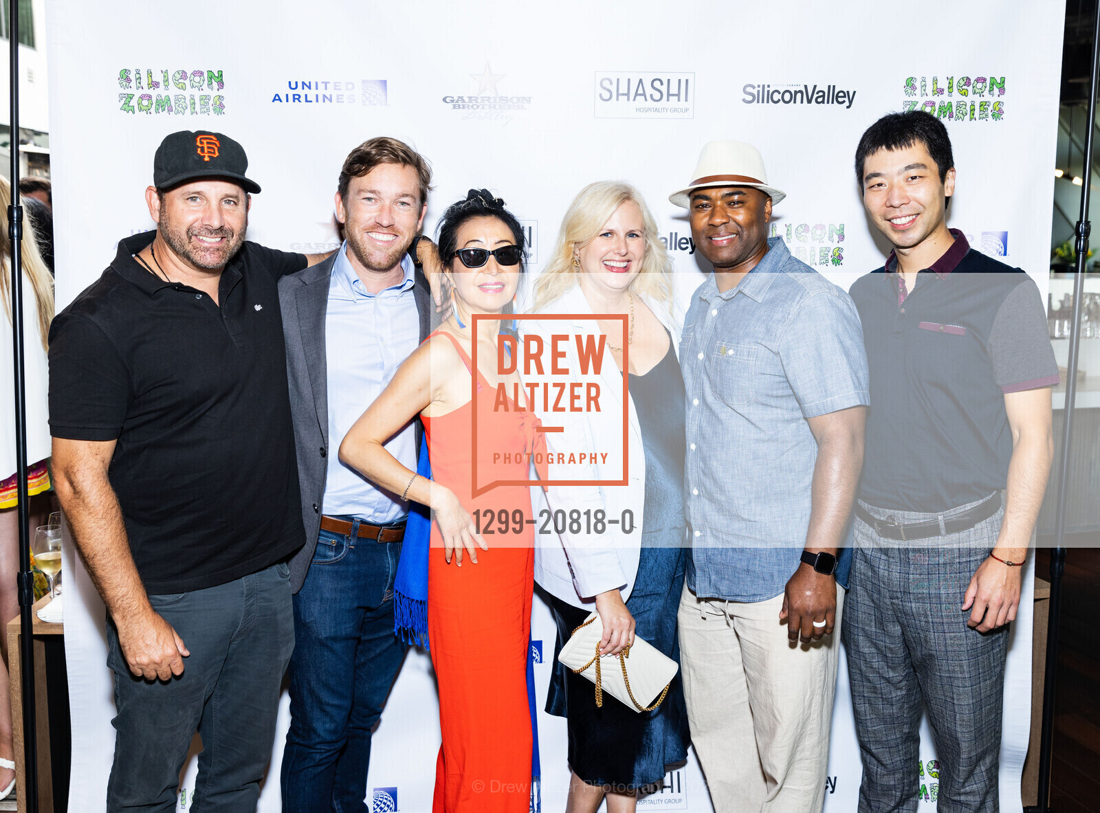 Robert Nathanson, Nick Larson, Niki Gastinel, Sharyn Bires, Torrey Carter, Jackie Chen, Garrison Brothers x Modern Luxury Power Players, Shashi Hotel Mountain View, an Urban Resort, August 4th, 2022, Photo #1299-20818-0 Robert Nathanson, Nick Larson, Niki Gastinel, Sharyn Bires, Torrey Carter, Jackie Chen, Photo #1299-20818-0