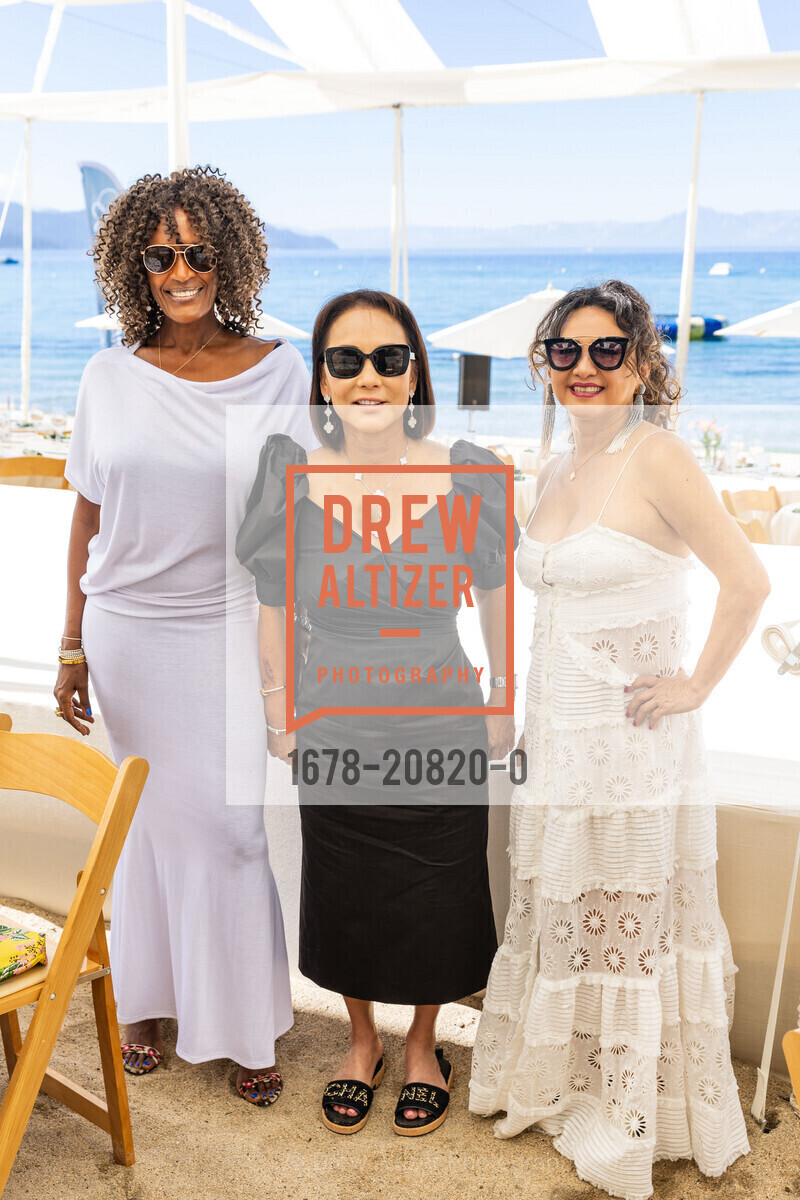 Piaza Jenkin, Kathy Ishi, Veronica Silva, Photo #1678-20820-0
