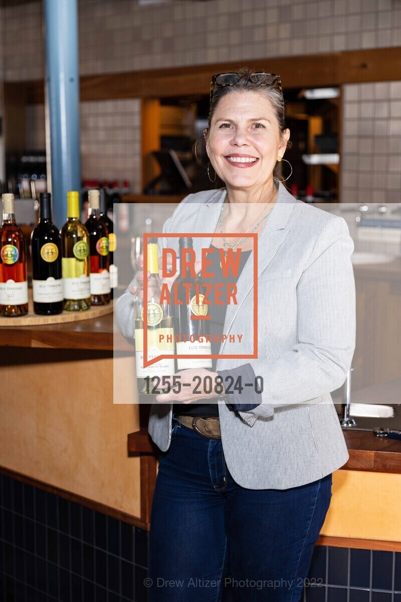 Dawn Agnew, Business After Hours at The Cheese School San Francisco hosted by SFCC, The Cheese School, August 11th, 2022, Photo #1255-20824-0 Dawn Agnew, Photo #1255-20824-0