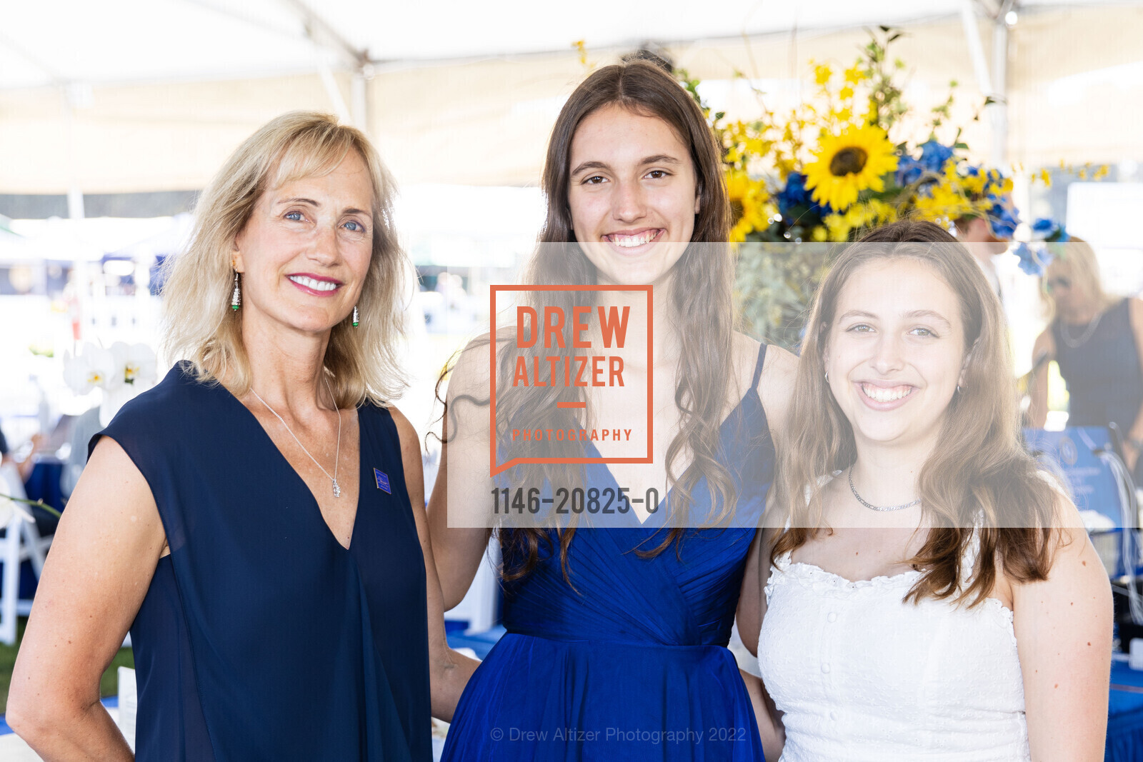 Barbara Varseveld, Grace Szalay, Lily Szalay, Menlo Horse Show 50th Anniversary Golden Gala, Menlo Circus Club, August 12th, 2022, Photo #1146-20825-0 Barbara Varseveld, Grace Szalay, Lily Szalay, Photo #1146-20825-0
