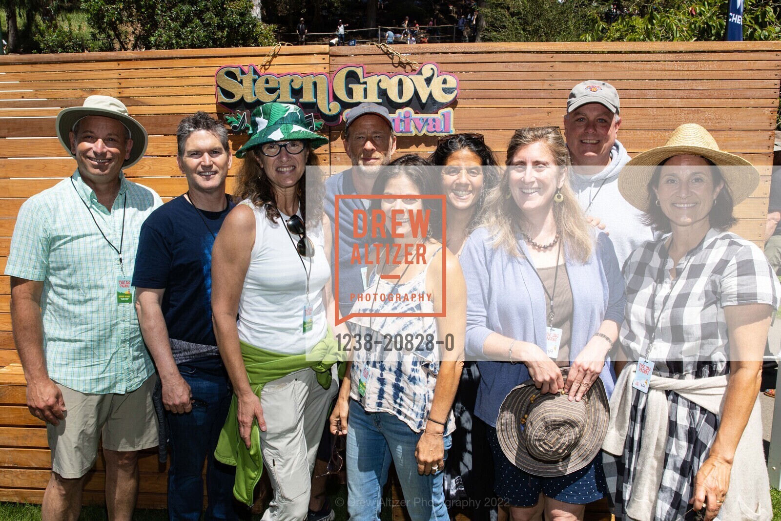 Eric Isaacs, Tim Graves, Liz Isaacs, Alan Aks, Merrill Venon, Kate Aks, Ellen Schatz, Alex Kriney, Lisa Presta, Stern Grove's Big Picnic 2022, Sigmund Stern Grove, August 14th, 2022, Photo #1238-20828-0 Eric Isaacs, Tim Graves, Liz Isaacs, Alan Aks, Merrill Venon, Kate Aks, Ellen Schatz, Alex Kriney, Lisa Presta, Photo #1238-20828-0