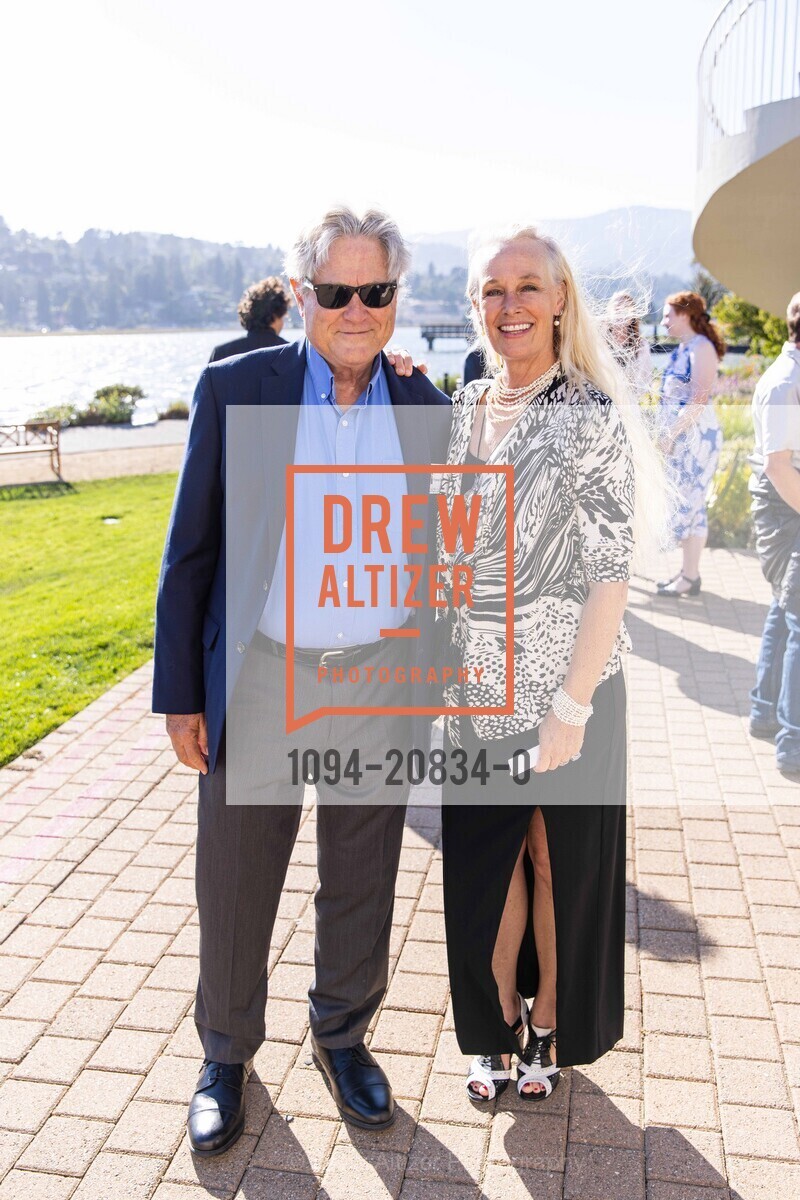 Robert Kendall, Kate van Gytenbeek, WildCare’s 2022 Gala, Acqua Hotel. 555 Redwood Hwy, Mill Valley, CA 94941 US, Photo #1094-20834-0 Robert Kendall, Kate van Gytenbeek, Photo #1094-20834-0