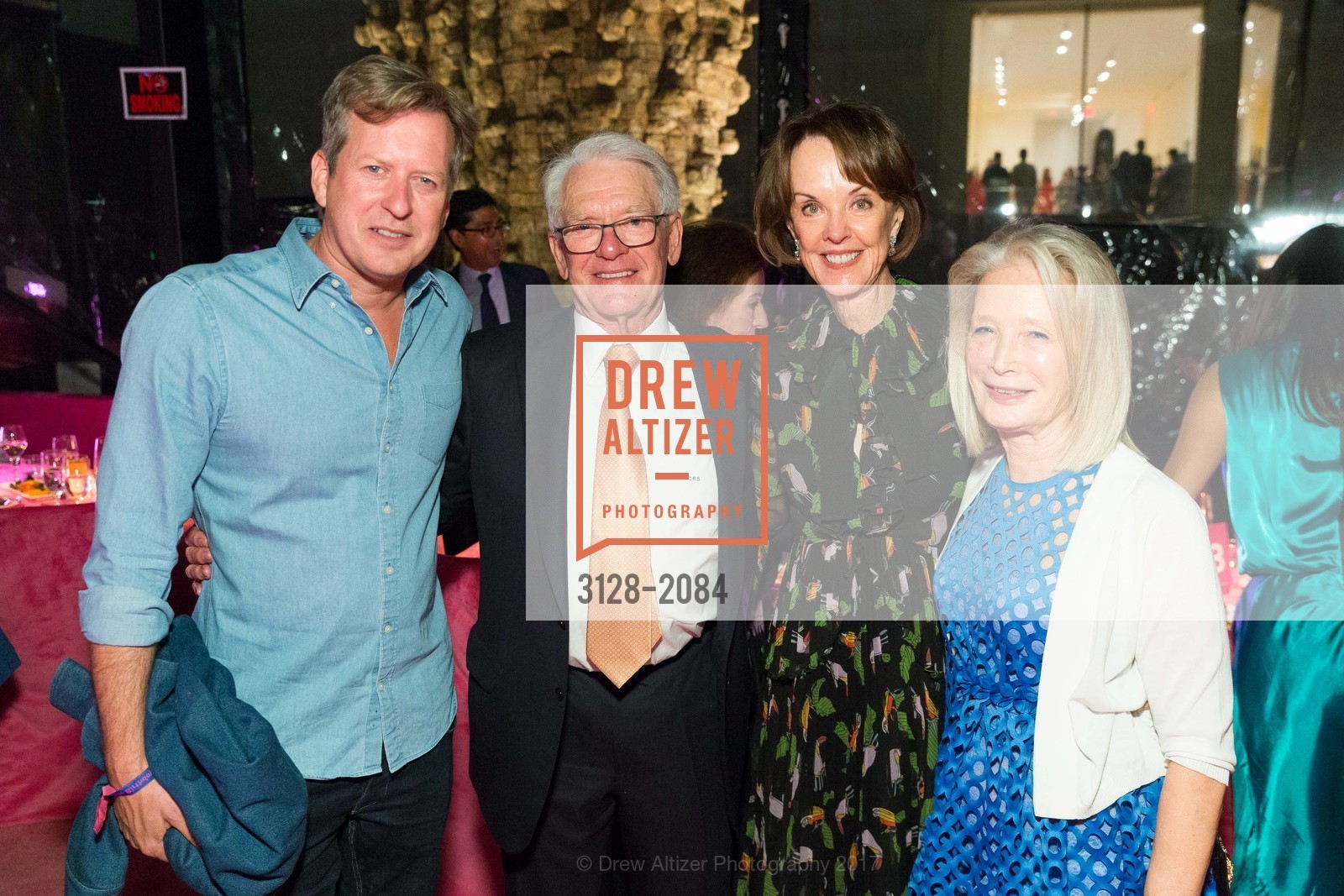 Doug Aitken, Charles Schwab, Helen Schwab, Mimi Haas, SFMOMA Birthday Bash, SFMOMA. 151 Third St, April 26th, 2017, Photo #3128-2084 Doug Aitken, Charles Schwab, Helen Schwab, Mimi Haas, Photo #3128-2084