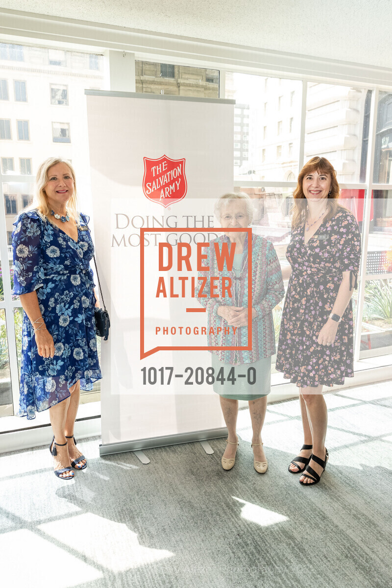 Karyn Gramling, Kimberly Moore, Laura Waste, Salvation Army Golden State Division hosts 18th Annual Flower Power Fundraiser 2022, Salvation Army. 950 Mason St. SF CA 94108 US, August 26th, 2022, Photo #1017-20844-0 Karyn Gramling, Kimberly Moore, Laura Waste, Photo #1017-20844-0
