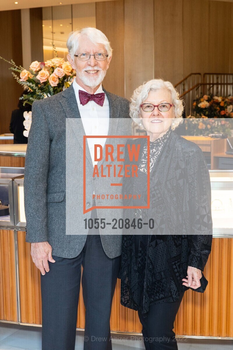 Howard Moreland, Cathy Moreland, San Francisco Opera Ball Patron Party 2022 at Tiffany’s Union Square, Tiffany and C. 350 Post St, SF, CA 94108, August 31st, 2022, Photo #1055-20846-0 Howard Moreland, Cathy Moreland, Photo #1055-20846-0