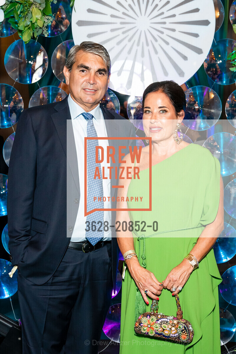 Israel Hernandez, Natalia Urrutia, San Francisco Opera The Centennial Celebration, San Francisco Opera, September 9th, 2022, Photo #3628-20852-0 Israel Hernandez, Natalia Urrutia, Photo #3628-20852-0