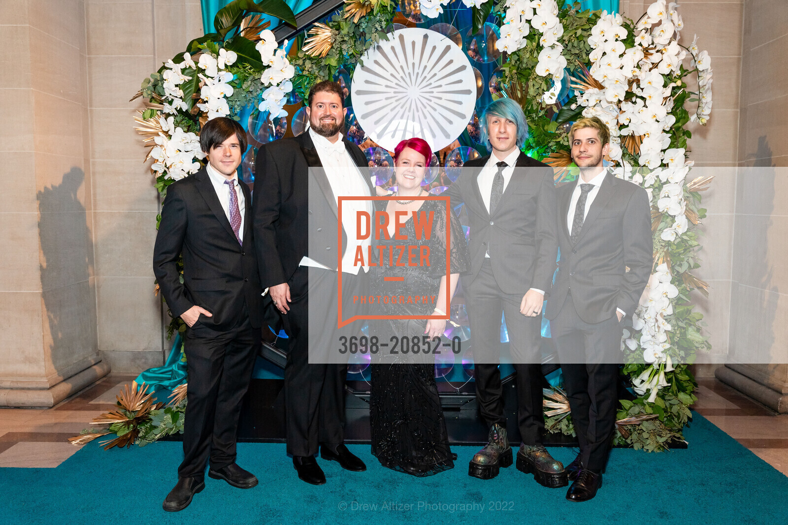 TJ Whithorn, Benjamin Anderson, Sharon Anderson, Marcus Hoffman, Ralph Fisher, San Francisco Opera The Centennial Celebration, San Francisco Opera, September 9th, 2022, Photo #3698-20852-0 TJ Whithorn, Benjamin Anderson, Sharon Anderson, Marcus Hoffman, Ralph Fisher, Photo #3698-20852-0