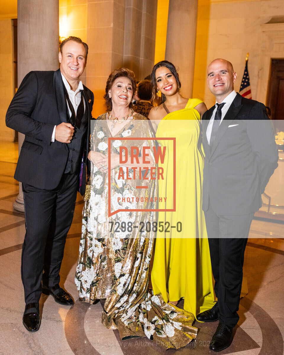 Lucas Meachem, Maria Manetti Shrem, Nadine Sierra, Michael Fabiano, San Francisco Opera The Centennial Celebration, San Francisco Opera, September 9th, 2022, Photo #7298-20852-0 Lucas Meachem, Maria Manetti Shrem, Nadine Sierra, Michael Fabiano, Photo #7298-20852-0