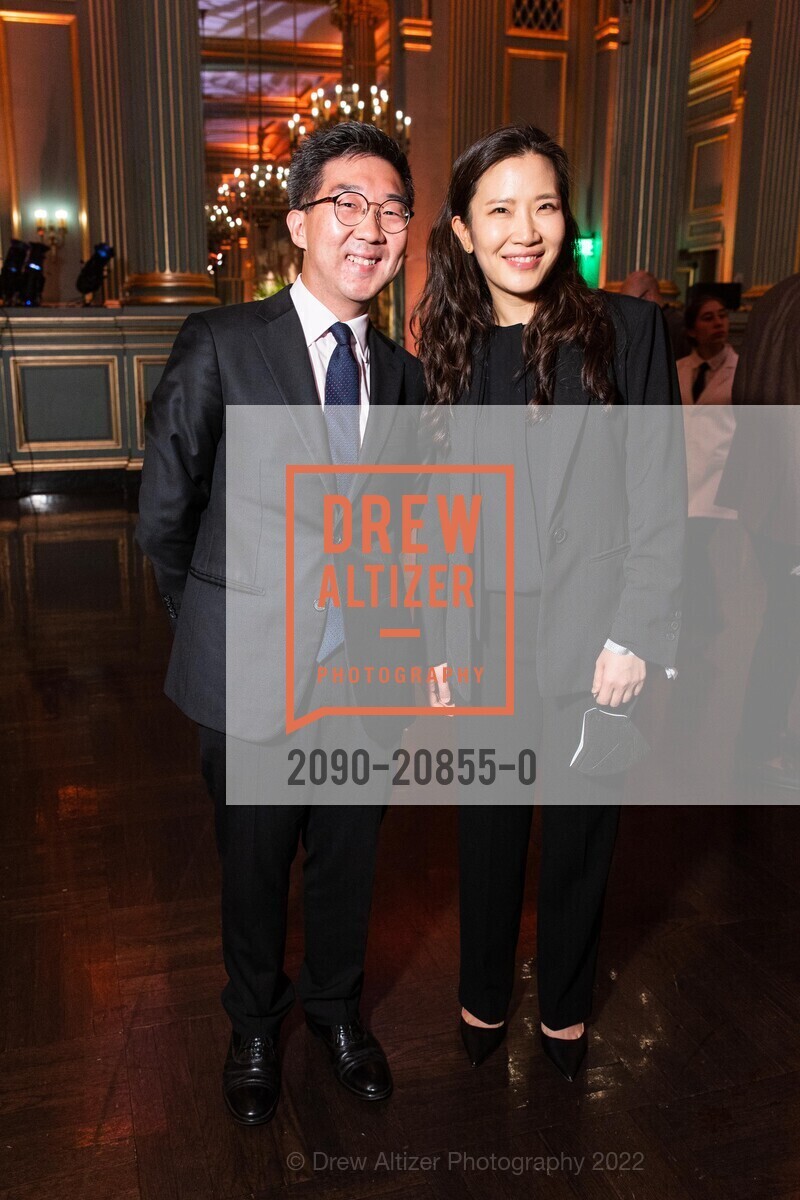 Texu Kim, Eun Sun Kim, San Francisco Opera World Premier of Antony and Cleopatra, San Francisco Opera House. 301 Van Ness Ave, San Francisco, CA 94102, September 10th, 2022, Photo #2090-20855-0 Texu Kim, Eun Sun Kim, Photo #2090-20855-0