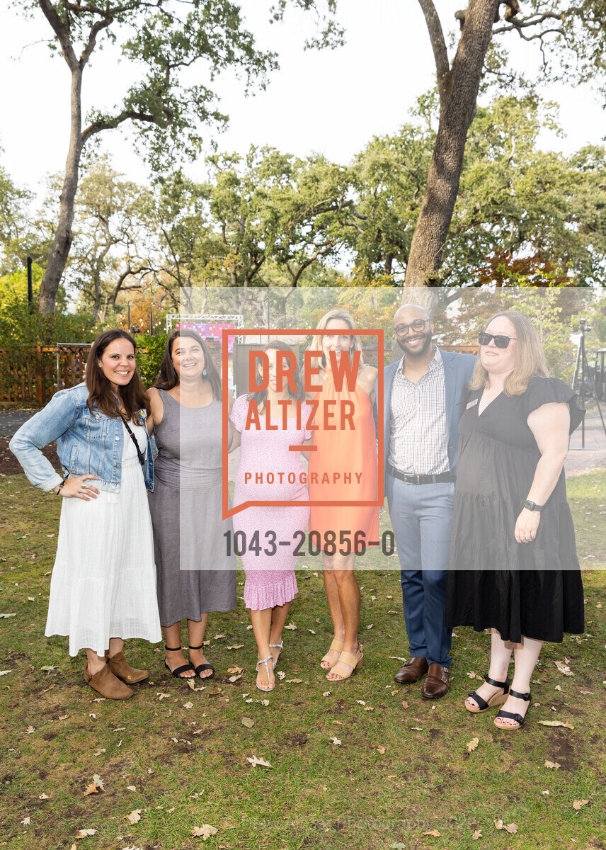 Karen Banks, Jessica Creager, Anoushka Donnelley, Camilla Burraston, Tarence Dixon, Sarah Yaeger, Family House 26th Annual Cabernet for Connoisseurs 2022, Silverado Resort and Spa. 1600 Atlas Peak Rd, September 10th, 2022, Photo #1043-20856-0 Karen Banks, Jessica Creager, Anoushka Donnelley, Camilla Burraston, Tarence Dixon, Sarah Yaeger, Photo #1043-20856-0